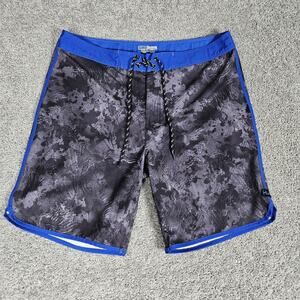 Huk Board Shorts Mens 38 Gray Camo 9" Inseam Beach Fishing Outdoors Performance